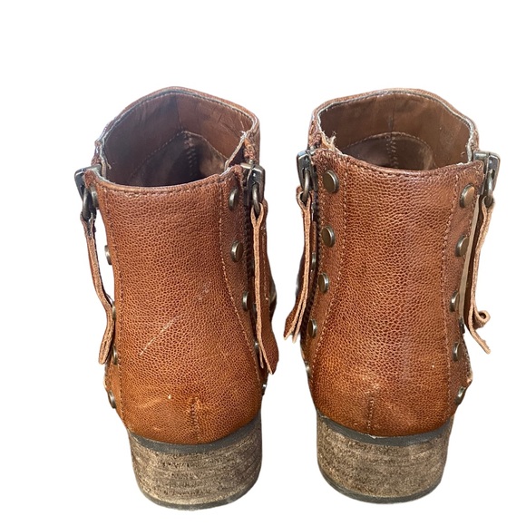 Vince Camuto Womens Ankle Boots Brown Leather Studded Pointed Toe Zipper… - Picture 5 of 9